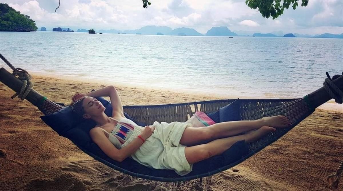 Marta Hazas disfruta con su marido, Javier Veiga, de su luna de miel en Tailandia. Marta Hazas disfruta con su marido, Javier Veiga, de su luna de miel en Tailandia.