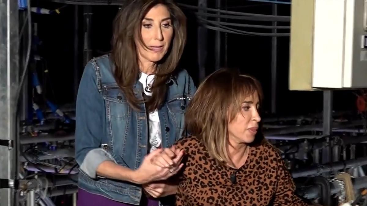 María Patiño sufre un ataque de vértigo en las alturas del plató de 'Sálvame': "Me quiero bajar" María Patiño sufre un ataque de vértigo en las alturas del plató de 'Sálvame': "Me quiero bajar"
