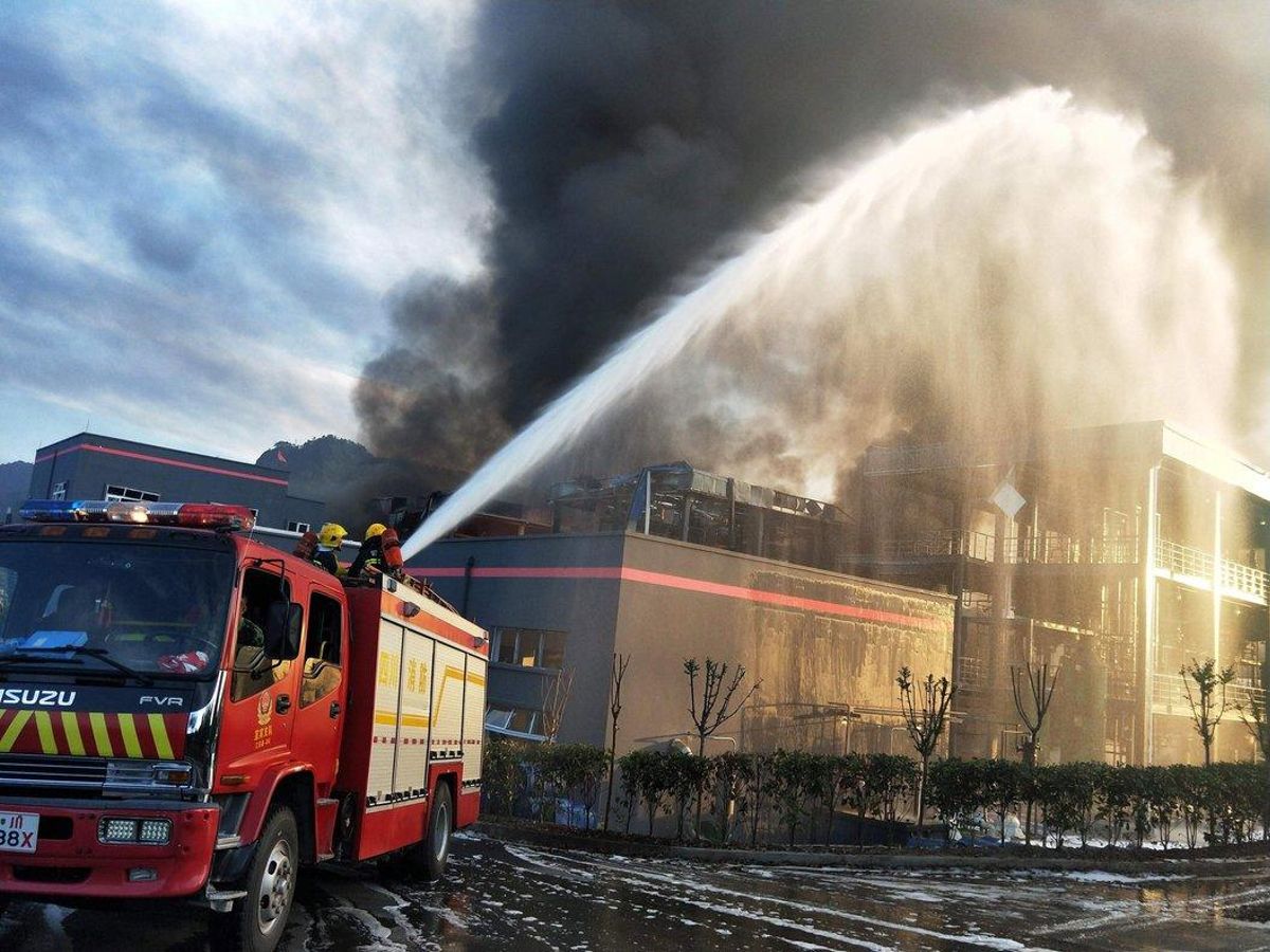 Explosión en una planta química de China. Explosión en una planta química de China.