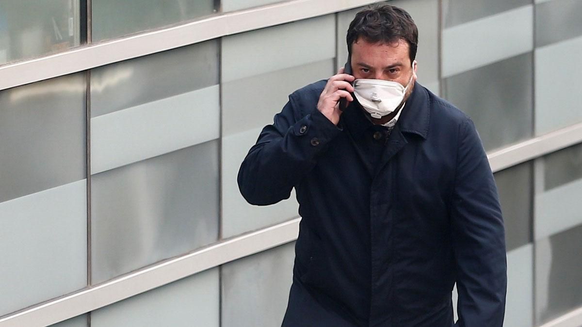 El exalcalde de Badalona Álex Pastor, la mañana siguiente de ser arrestado. El exalcalde de Badalona Álex Pastor, la mañana siguiente de ser arrestado.
