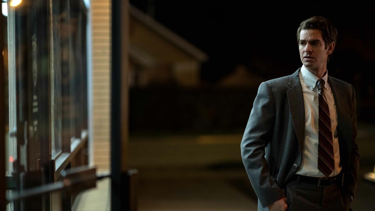 Andrew Garfield (el detective de policía Jeb Pyre) en ’Por mandato del cielo’.