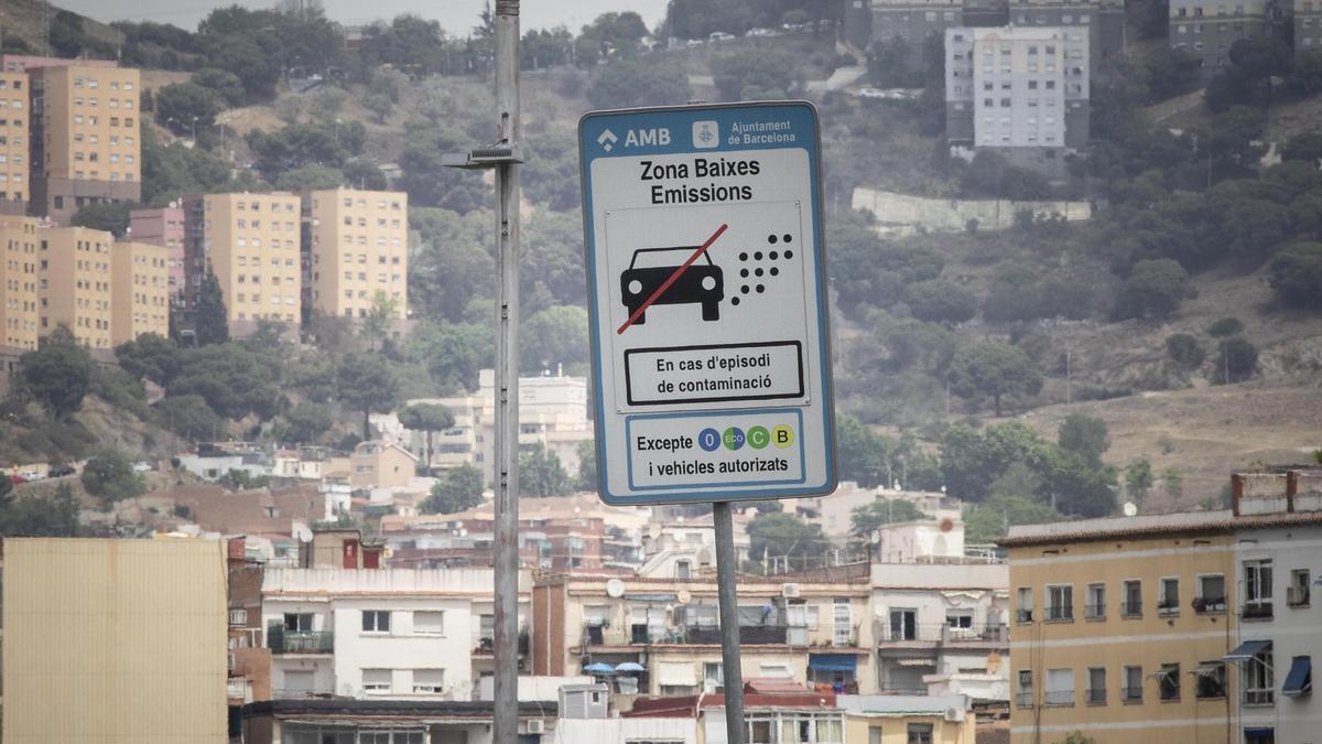 Els governs de la Generalitat i l’Estat s’oposen a la ‘frenada’ d’Albiol per a la ZBE de Badalona