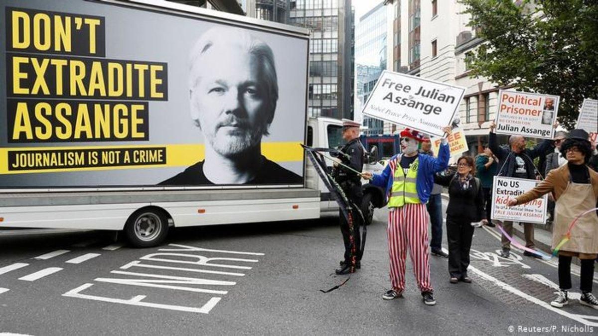 Una imagen de la película inaugural del certamen sobre el caso Assange. Una imagen de la película inaugural del certamen sobre el caso Assange.