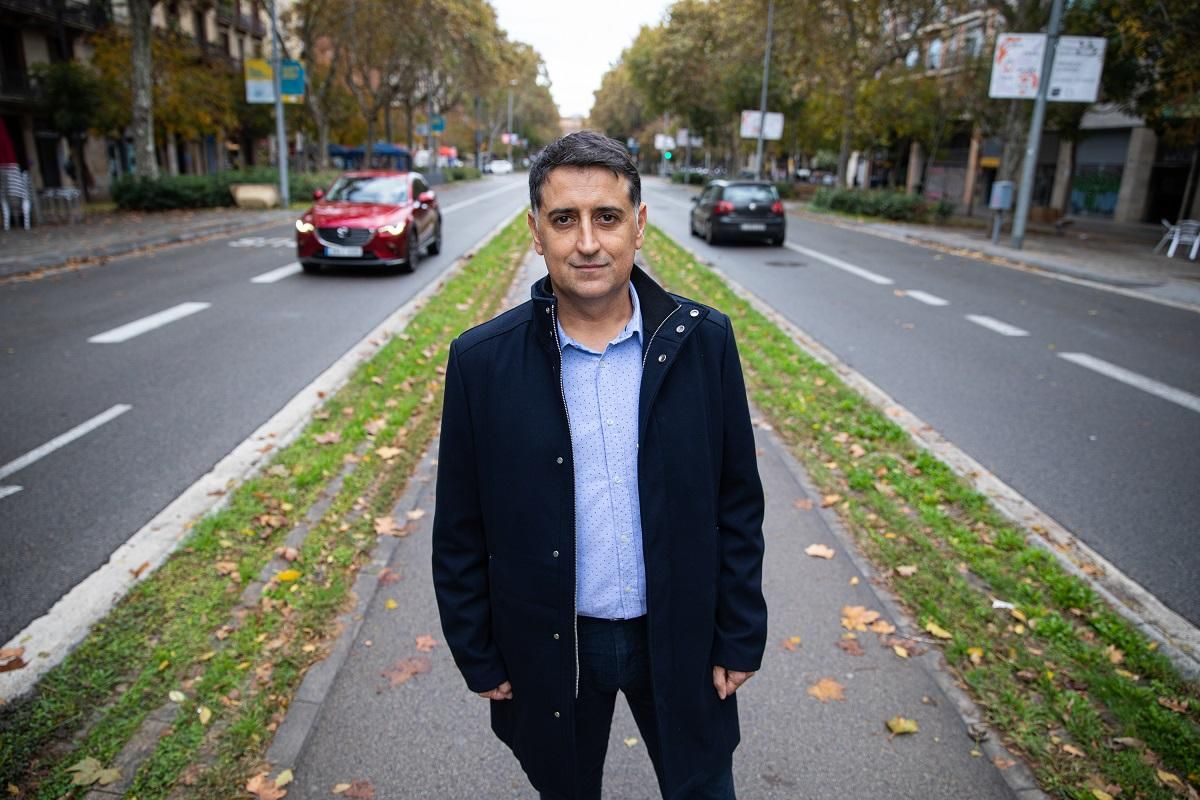 Juanjo Torres, en el paseo de Sant Joan de Barcelona. Juanjo Torres, en el paseo de Sant Joan de Barcelona.