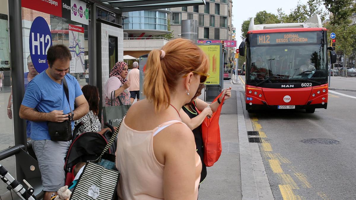 Inspecció de Treball alerta sobre la falta de descans dels conductors de bus de Barcelona