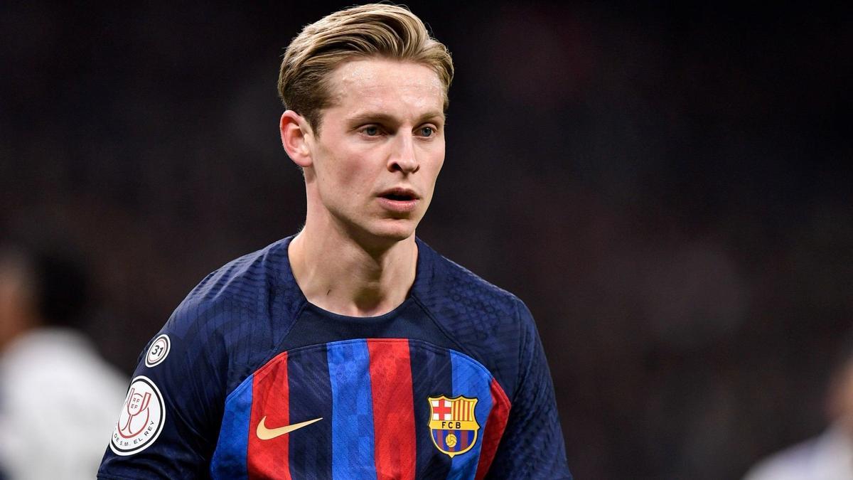 De Jong pateix una lesió al bíceps femoral De Jong pateix una lesió al bíceps femoral