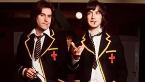 Ray y Dave Davies, dos de los integrantes de la banda The Kinks. 