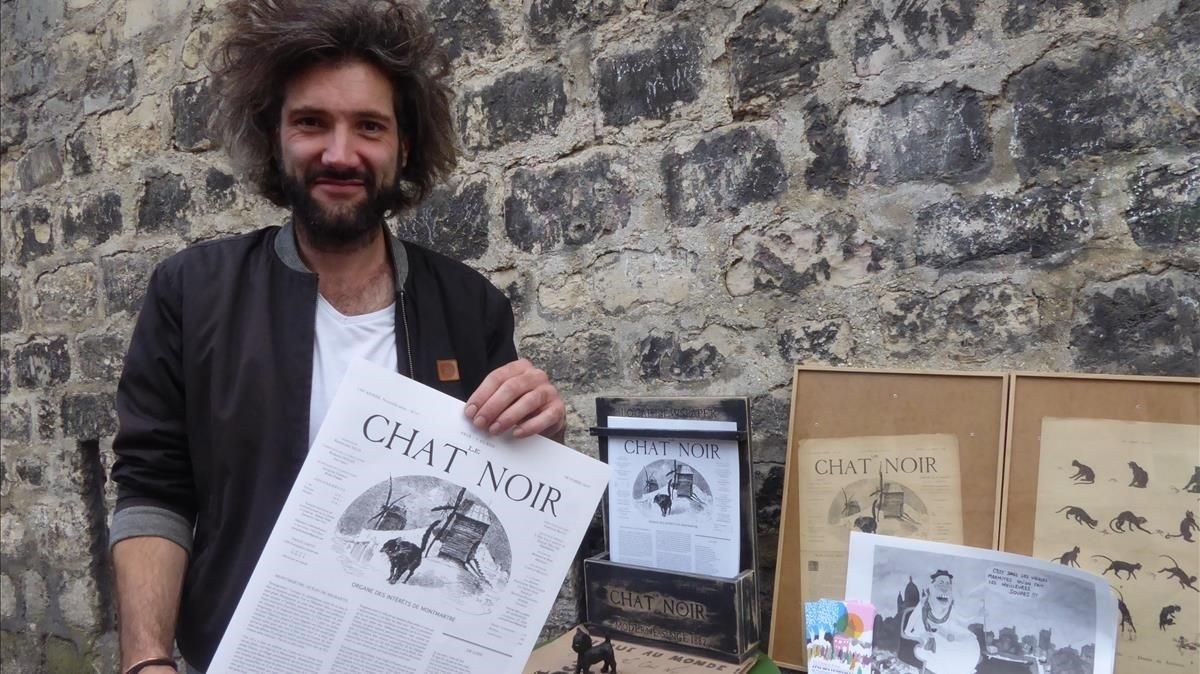 Romain Nouat ha vuelto a editar la publicación satírica ’Chat Noir’, en el barrio de Montmartre donde estuvo el mítico cabaret del mismo nombre. Romain Nouat ha vuelto a editar la publicación satírica ’Chat Noir’, en el barrio de Montmartre donde estuvo el mítico cabaret del mismo nombre.