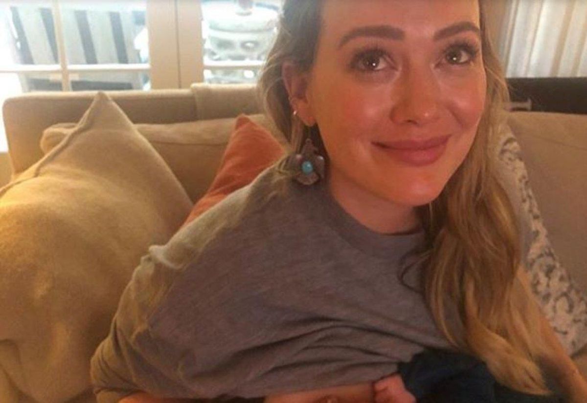 La dura experiencia de Hilary Duff con la lactancia: "He llorado mucho, he estado deprimida" La dura experiencia de Hilary Duff con la lactancia: "He llorado mucho, he estado deprimida"