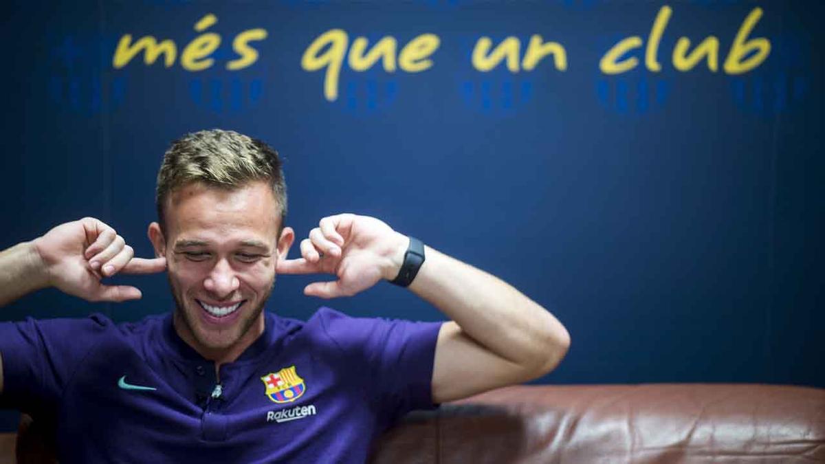 Entrevista con Arthur, centrocampista del FC Barcelona.