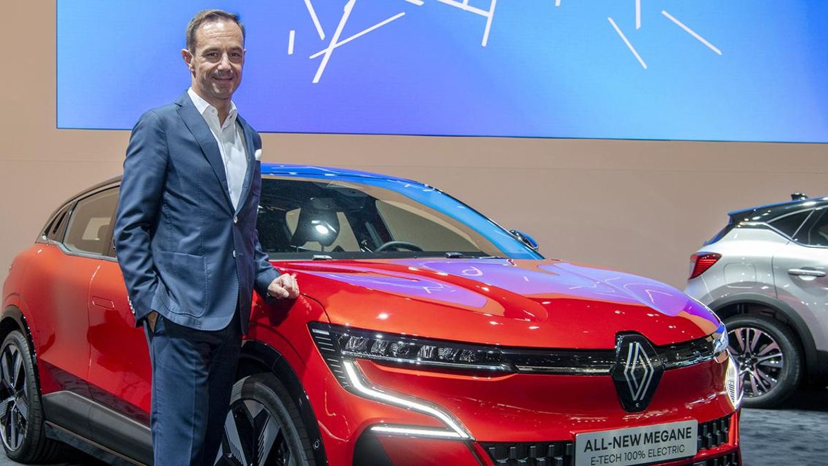 Sebastian Guigues (Renault): “Los híbridos y los eléctricos son geniales, pero hay que poder enchufarlos” Sebastian Guigues (Renault): “Los híbridos y los eléctricos son geniales, pero hay que poder enchufarlos”