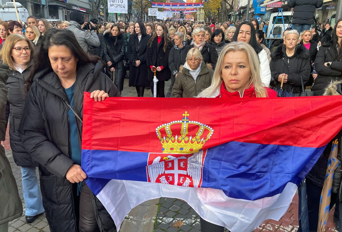 Serbia y Kosovo logran un acuerdo para resolver la crisis de las matrículas Serbia y Kosovo logran un acuerdo para resolver la crisis de las matrículas