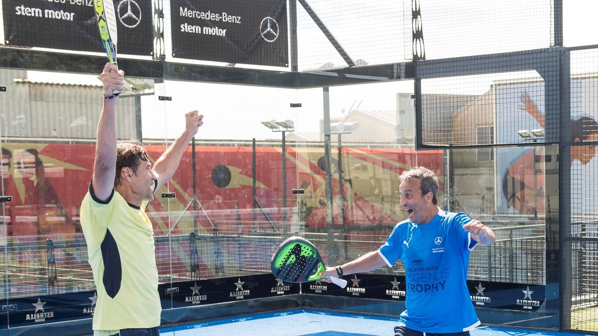Julio Salinas y Fran González celebran el triunfo en la final de la segunda categoría. Julio Salinas y Fran González celebran el triunfo en la final de la segunda categoría.