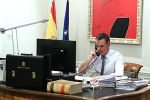 Pedro Sánchez telefonea a Joe Biden para hablar de la crisis de Afganistán