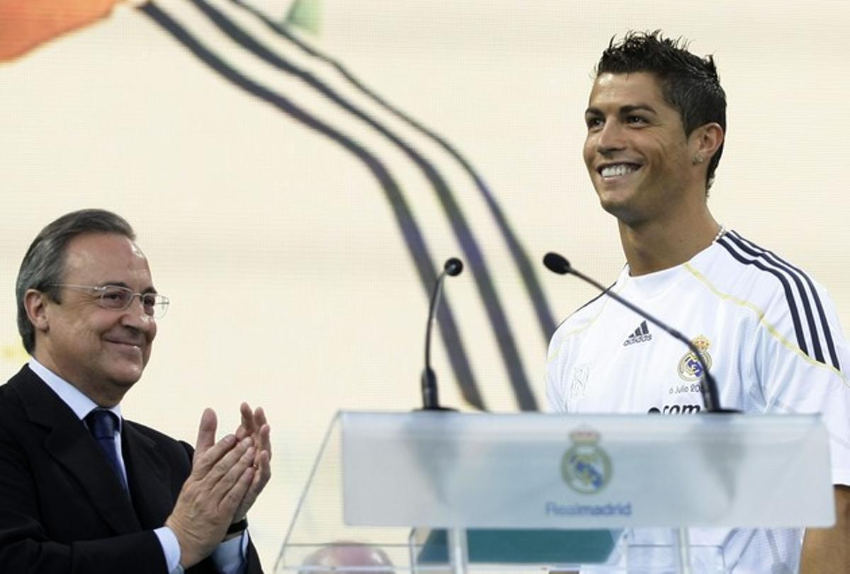 Presentación de Cristiano Ronaldo en el Bernabéu, el 6 de julio del 2009.