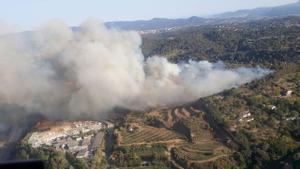 Imagen aérea del incendio forestal en Terrassa de la pasada semana