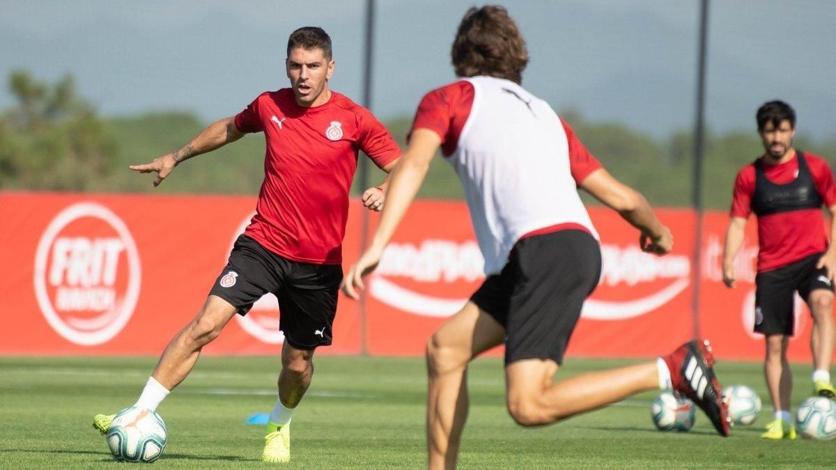 Jonathan Soriano, en un entrenamiento del Girona. Jonathan Soriano, en un entrenamiento del Girona.