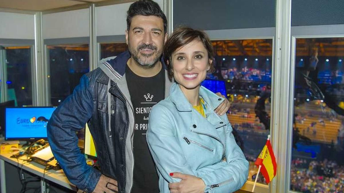 Tony Aguilar y Julia Varela serán los presentadores de 'Destino Eurovisión' en TVE Tony Aguilar y Julia Varela serán los presentadores de 'Destino Eurovisión' en TVE