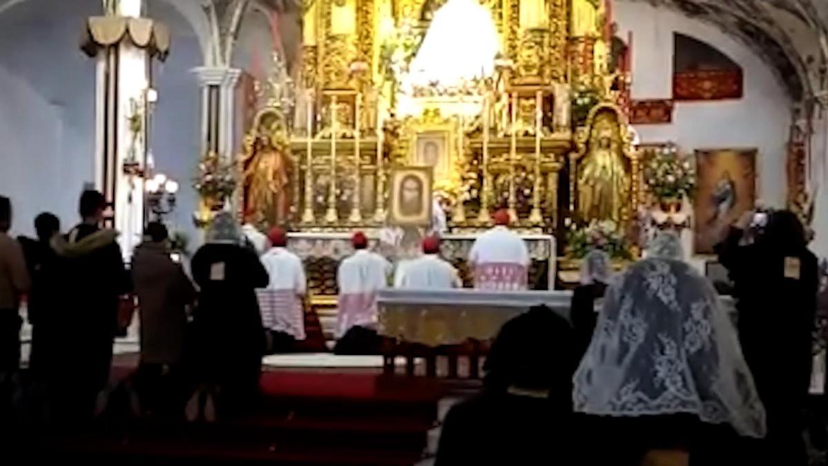 La misa de Navidad que desató el covid en El Palmar de Troya.