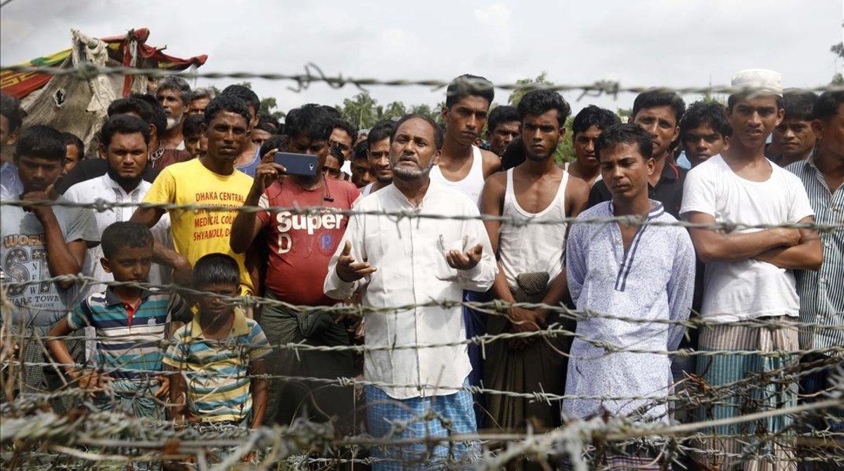 Refugiados rohingyas en la frontera entre Birmania y Bangladés.