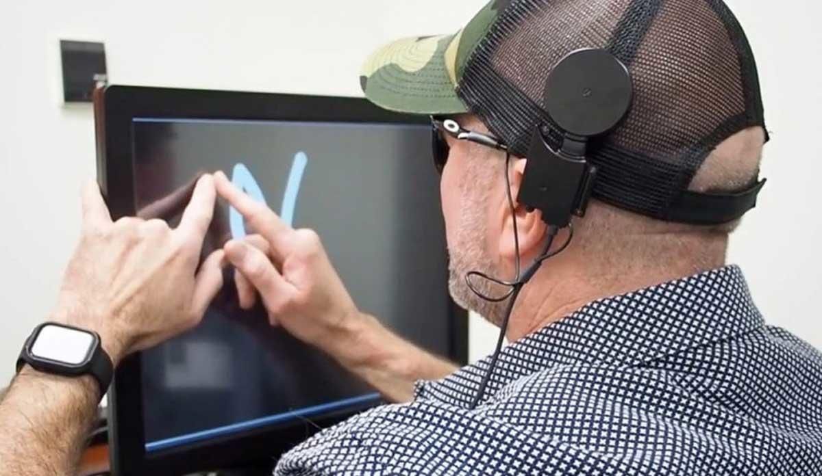 Un implante cerebral permite ver sin usar los ojos Un implante cerebral permite ver sin usar los ojos