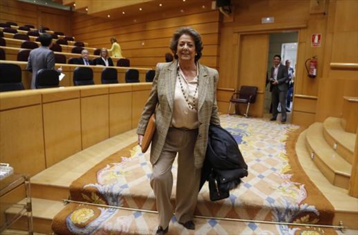 Rita Barberá acude a un pleno del Senado.