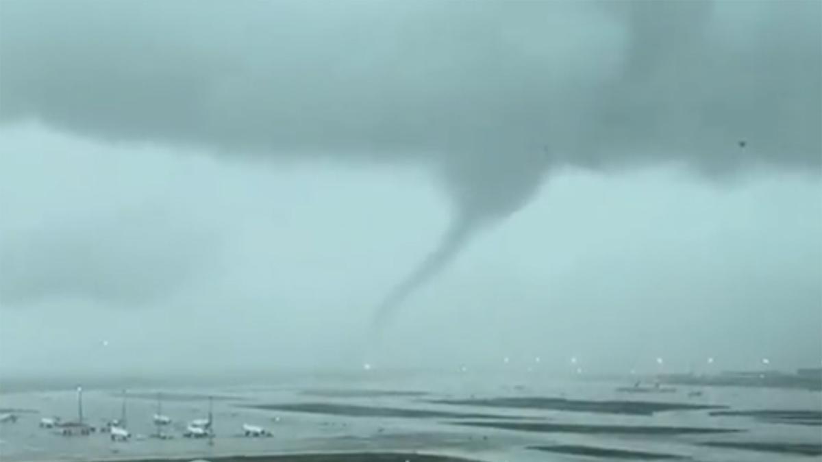 VÍDEO | Vist un tornado a l’aeroport de Barcelona