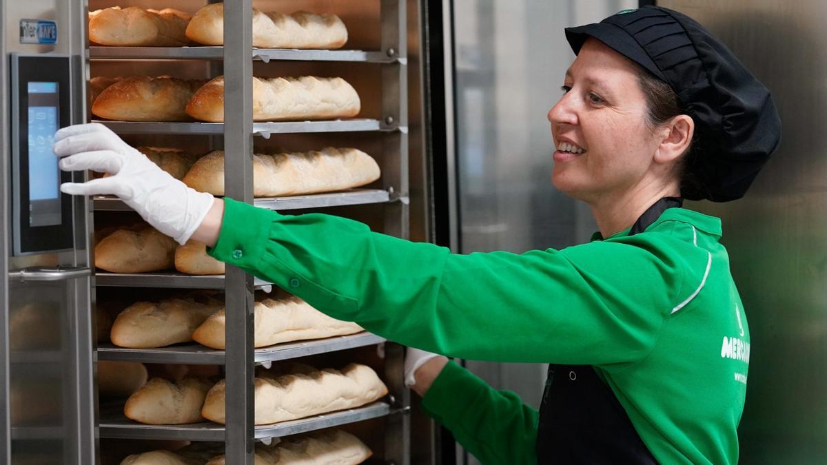 Mercadona deja de hacer pan e informa de un cambio radical