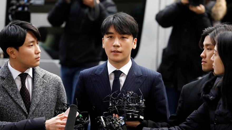 Condenado a 3 años de cárcel la exestrella del K-pop Seungri por cargos de prostitución - Vimarsana News