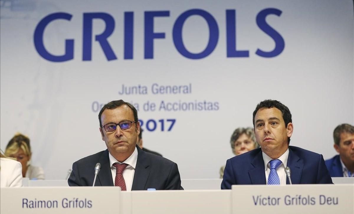 Els consellers delegats de Grifols, Raimon Grifols i Víctor Grifols Deu. Els consellers delegats de Grifols, Raimon Grifols i Víctor Grifols Deu.