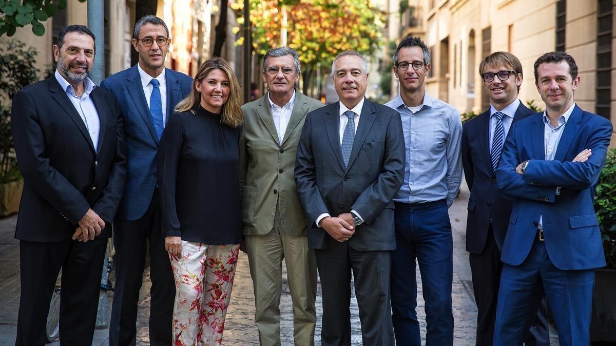 De izquierda a derecha: Joan Olle, Carles Casanovas, Blanca Sorigué, Lluís Marsà, Pere Navarro, Ferran Font, Jordi Soldevila y Juan Velayos. 