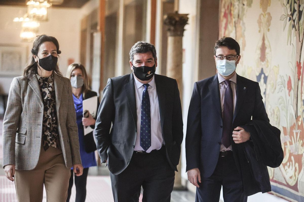 Escrivá revela que el 10% de los ocupados ha sido baja por covid durante la sexta ola Escrivá revela que el 10% de los ocupados ha sido baja por covid durante la sexta ola