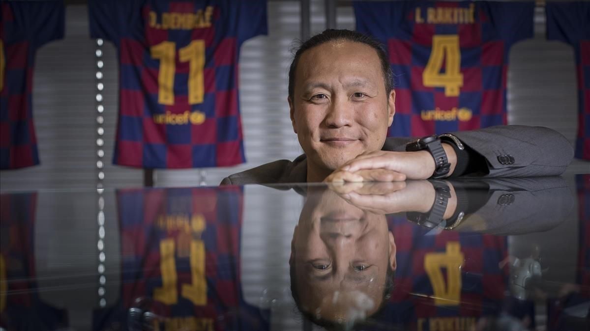 Dídac Lee, el directivo encargado del área digital, antes de la entrevista con EL PERIÓDICO en el Camp Nou. Dídac Lee, el directivo encargado del área digital, antes de la entrevista con EL PERIÓDICO en el Camp Nou.