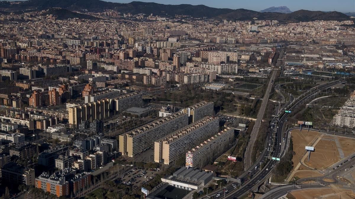 El barrio de La Mina desde el aire El barrio de La Mina desde el aire