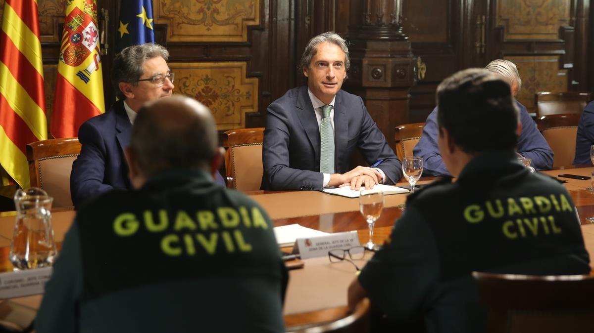 De la Serna presidió la reunión del comité de crisis por El Prat el pasado viernes en Barcelona.  