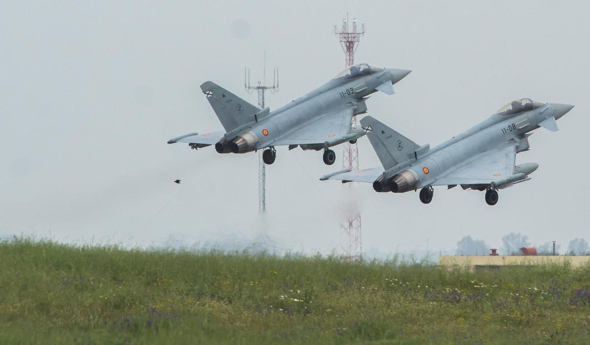Dos aviones de la OTAN.