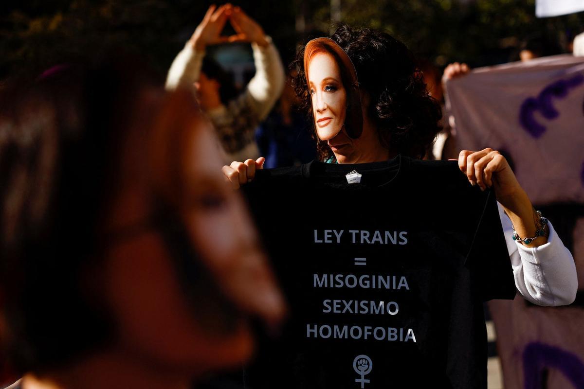 Aprobada la ley trans en el Congreso | FOTOS