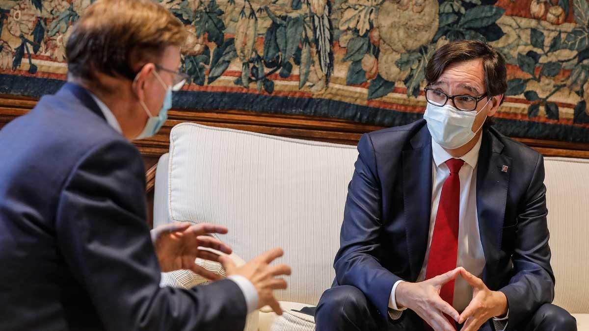 Ximo Puig recibe a Salvador Illa en el Palau de la Generalitat de Valencia. Ximo Puig recibe a Salvador Illa en el Palau de la Generalitat de Valencia.