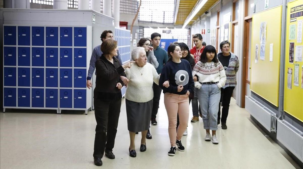 Ángela visita el IES Vázquez Montalbán, este jueves. Ángela visita el IES Vázquez Montalbán, este jueves.