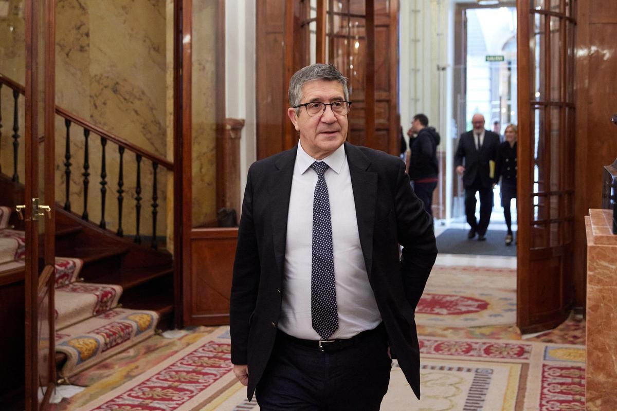 El PSOE amplia el termini per esmenar la reforma del ‘només sí és sí’ El PSOE amplia el termini per esmenar la reforma del ‘només sí és sí’