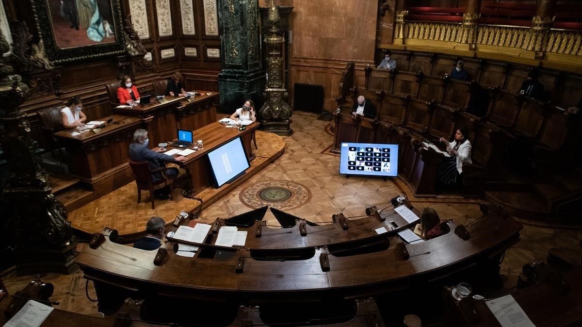Barcelona no prestarà els seus estalvis a Sánchez i els invertirà en la ciutat Barcelona no prestarà els seus estalvis a Sánchez i els invertirà en la ciutat