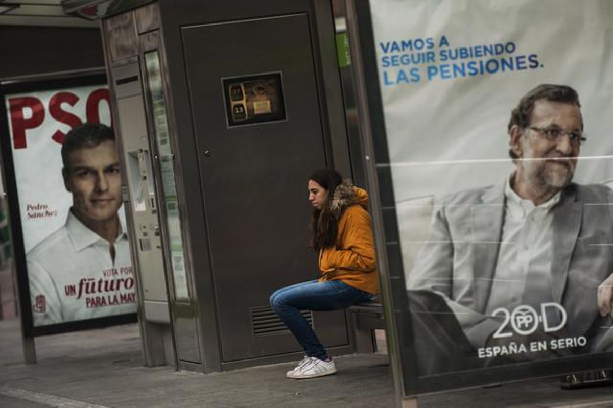 Carteles electorales de Pedro Sánchez y Mariano Rajoy de la campaña del 20-D. Carteles electorales de Pedro Sánchez y Mariano Rajoy de la campaña del 20-D.