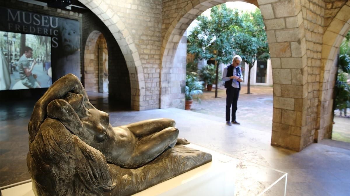 La escultura’Nu’, de Frederic Marès, acupa el patio del Museu Marès en el 70º aniversario del centro. La escultura’Nu’, de Frederic Marès, acupa el patio del Museu Marès en el 70º aniversario del centro.