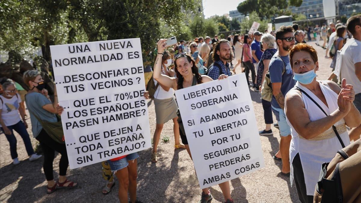 Se cree más a un charlatán en internet que a los científicos"