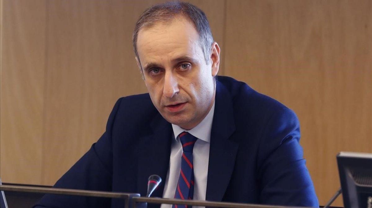 El presidente del Fondo de Reestructuración Ordenada Bancaria (FROB), Jaime Ponce, en la Comisión de Asuntos Económicos del Congreso. El presidente del Fondo de Reestructuración Ordenada Bancaria (FROB), Jaime Ponce, en la Comisión de Asuntos Económicos del Congreso.