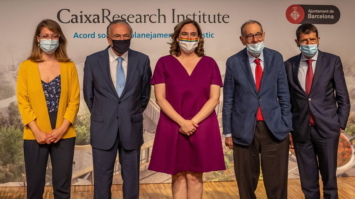 Janet Sanz, Isidre Fainé, Ada Colau, Javier Solana y Albert Batlle, en CosmoCaixa durante la presentación del CaixaResearch Institut. Janet Sanz, Isidre Fainé, Ada Colau, Javier Solana y Albert Batlle, en CosmoCaixa durante la presentación del CaixaResearch Institut.