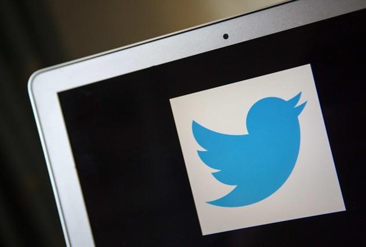 El logo de Twitter en un ordenador. El logo de Twitter en un ordenador.