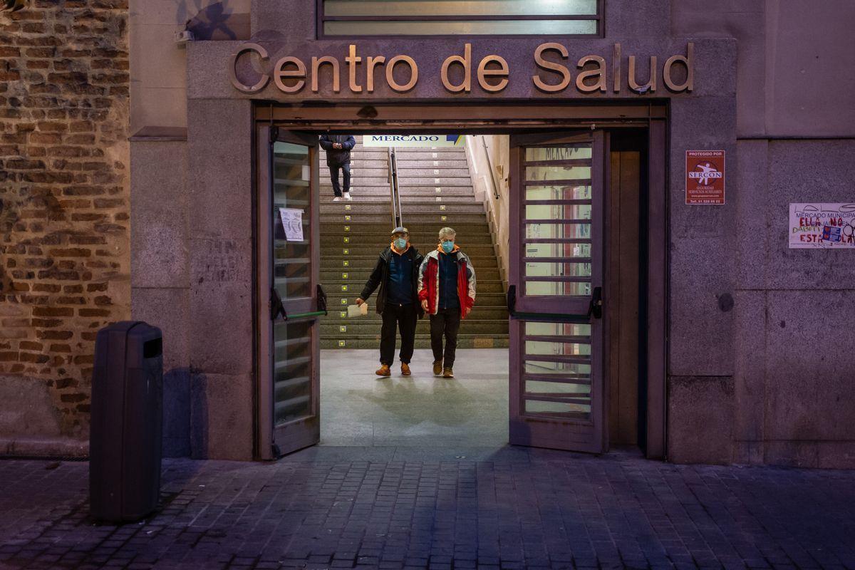 Imagen de la entrada de un centro de salud, en Madrid.