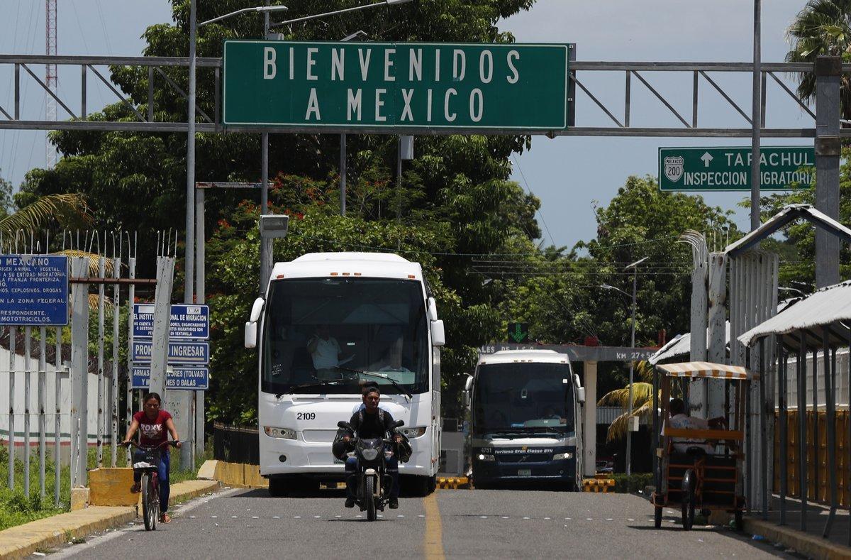 Mèxic respon a l'amenaçadora pressió de Trump i enviarà 6.000 efectius a la frontera amb Guatemala