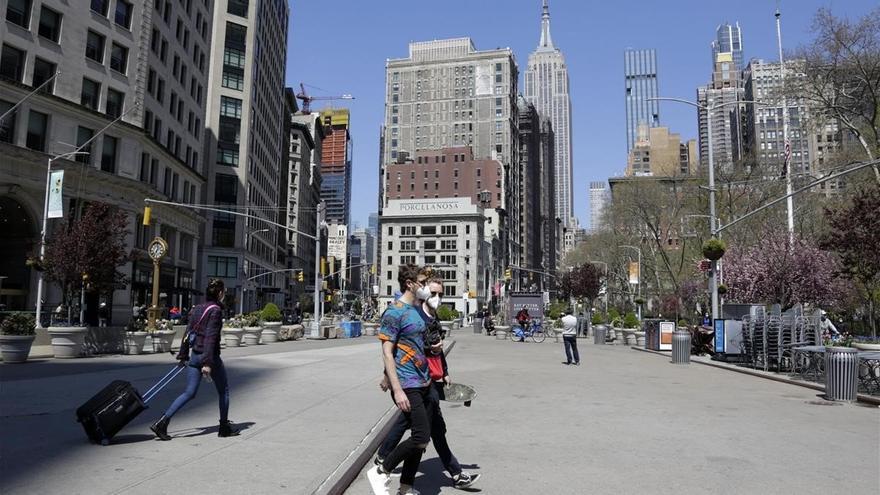 New York premium cars over pedestrians and cyclists